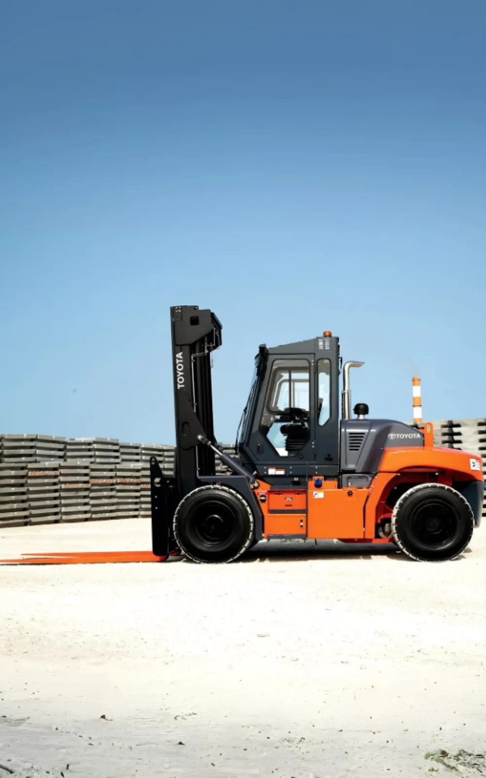 High-Capacity Core IC Pneumatic Forklift