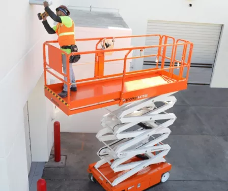 Snorkel Scissor Lift