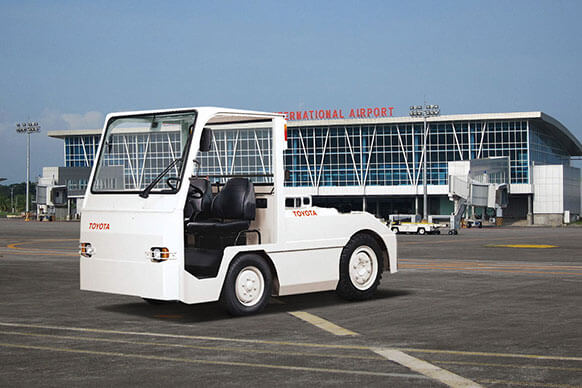 Toyota Large Tow Tractor Image